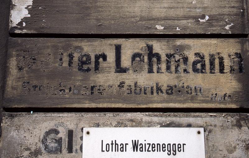 Leipzig-Leutzsch, Weinbergstr. 6, 21.11.1998 (2).jpg - Walter Lehmann, Strichwarenfabrikation - Hof...